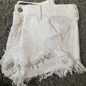 Short white jean shorts